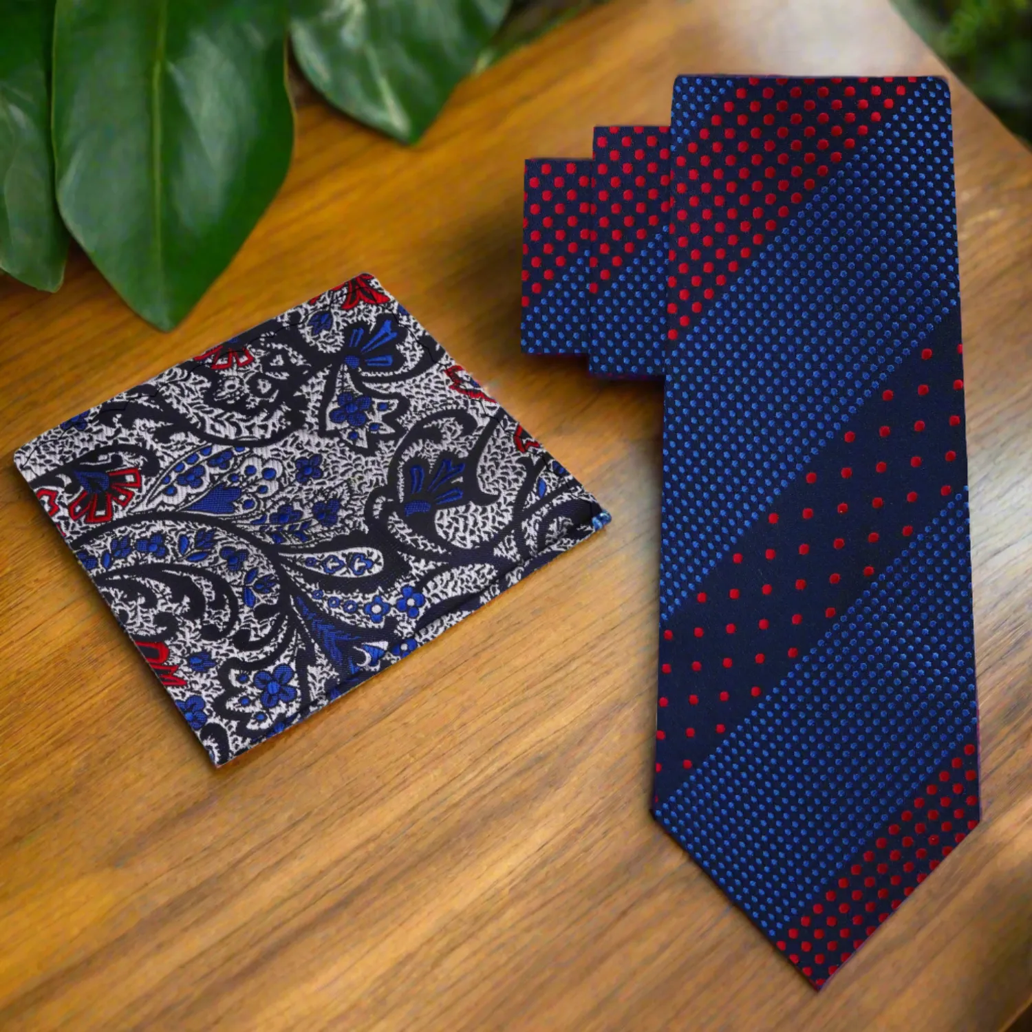 Accolades Blue & Red Polka Necktie