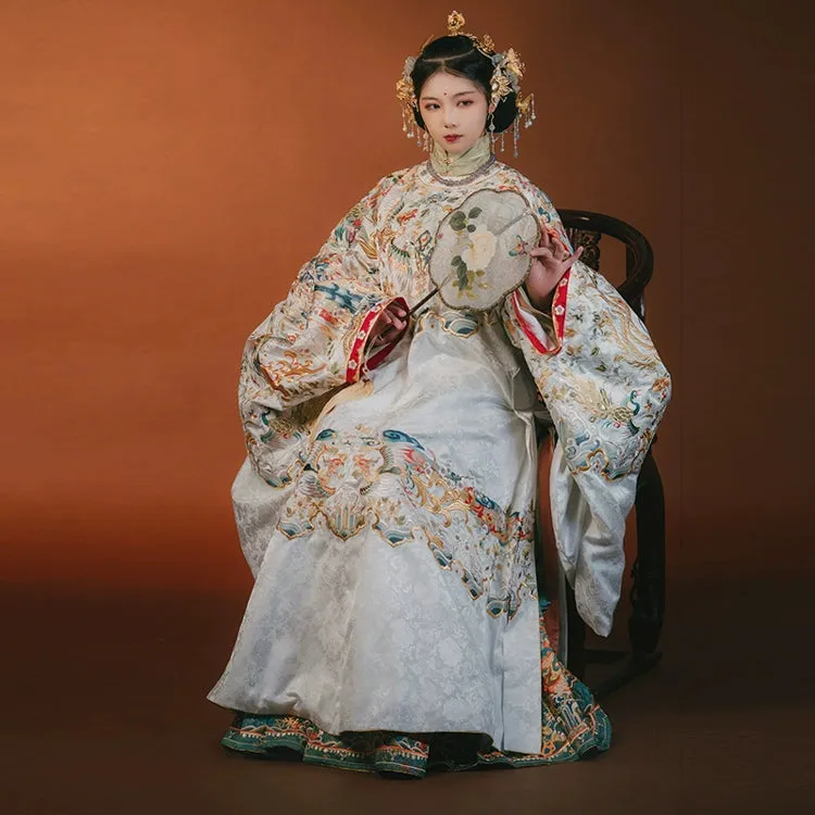 Changning 'Er 长宁贰 White Royal Embroidered Ming Wedding Gown Yuanling Mamian Deposit