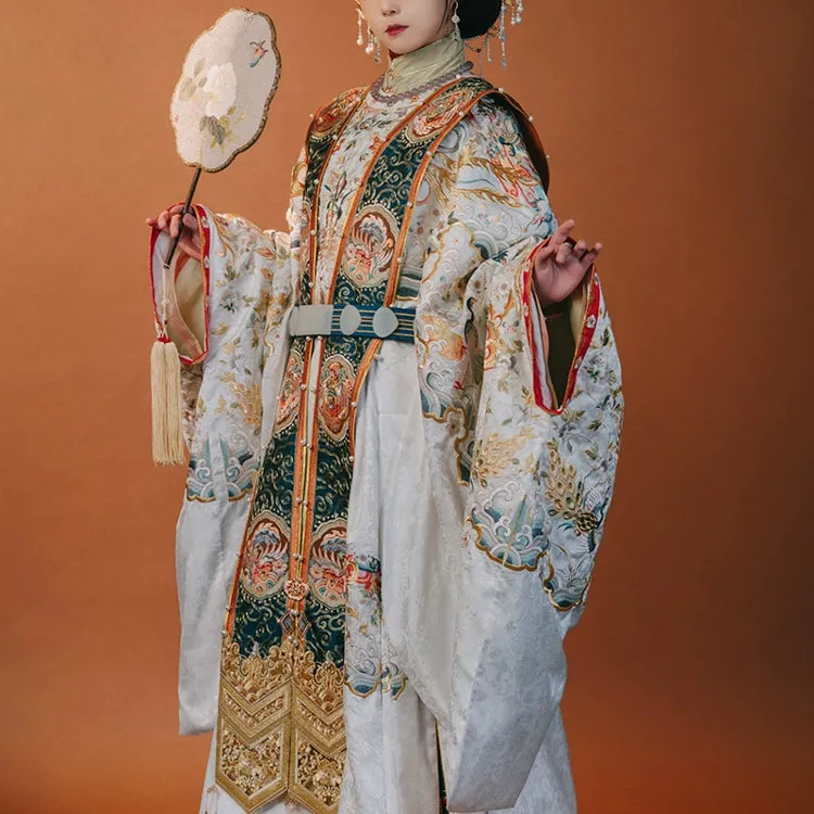 Changning 'Er 长宁贰 White Royal Embroidered Ming Wedding Gown Yuanling Mamian Deposit