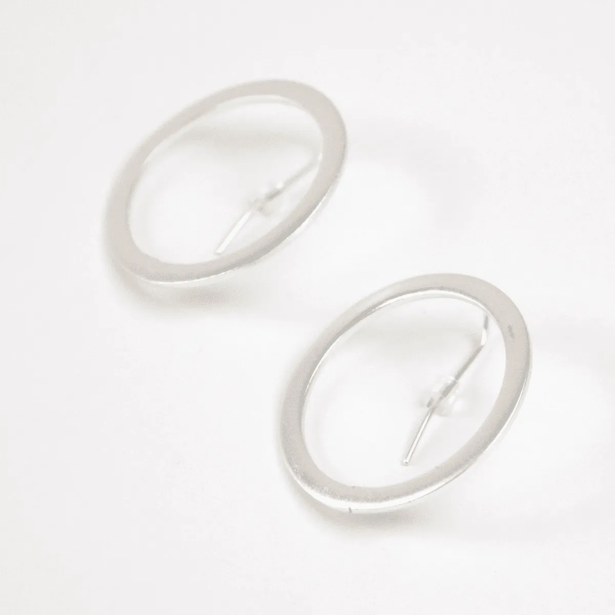 Silver Round Lea Earrings