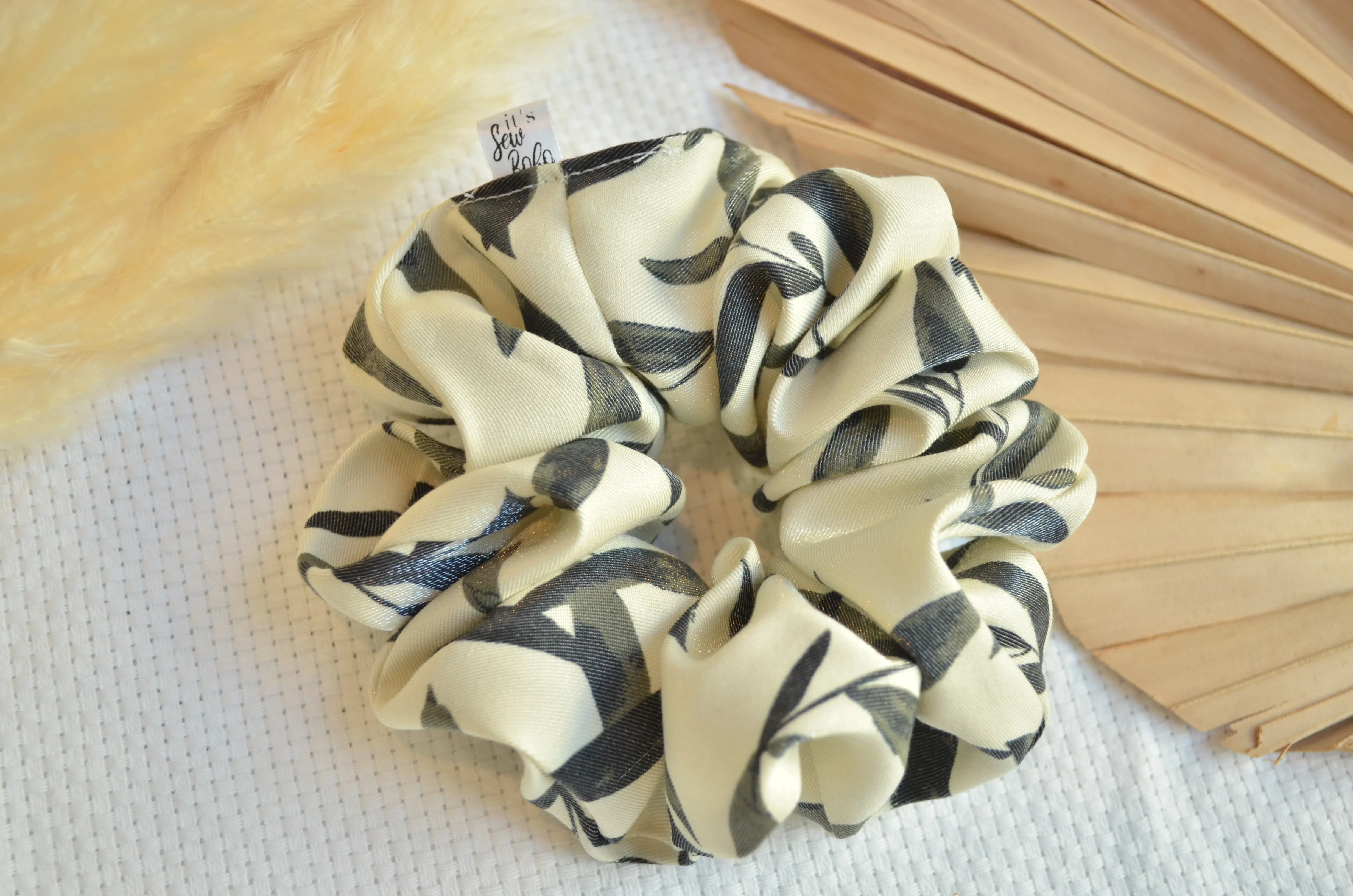 Vines Scrunchie