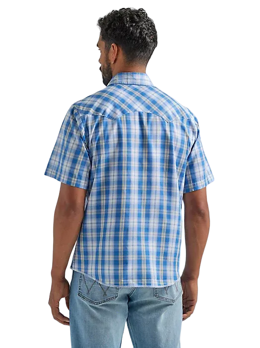 Wrangler Men's Fashion Short Sleeve Western Snap Plaid Blue Shirt
